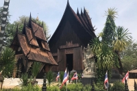 19.jpg - Chiang Mai-Chiang Rai:White Black Blue Temple Golden Triangle Boat Trip | https://sabaigobangkok.com