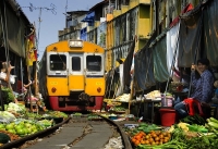 Mae-Klong-Market-2.jpg - Amphawa Floating Market Tour with Maeklong Railway Market | https://sabaigobangkok.com