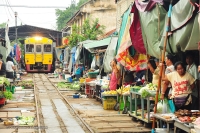 maeklong_railway_market_2.jpg - Amphawa Floating Market Tour with Maeklong Railway Market | https://sabaigobangkok.com