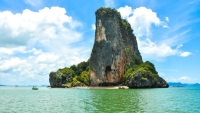 07Swimming-and-relaxing-on-white-sandy-beach-at-Nakae-Island.jpg - James Bond Island & Phang Nga Bay Tour By Big Boat From Phuket | https://sabaigobangkok.com